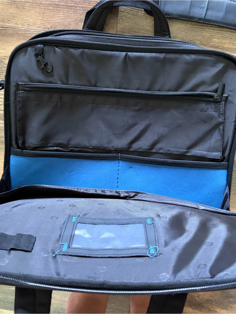 HP Black Laptop Messenger Bag with Shoulder Strap